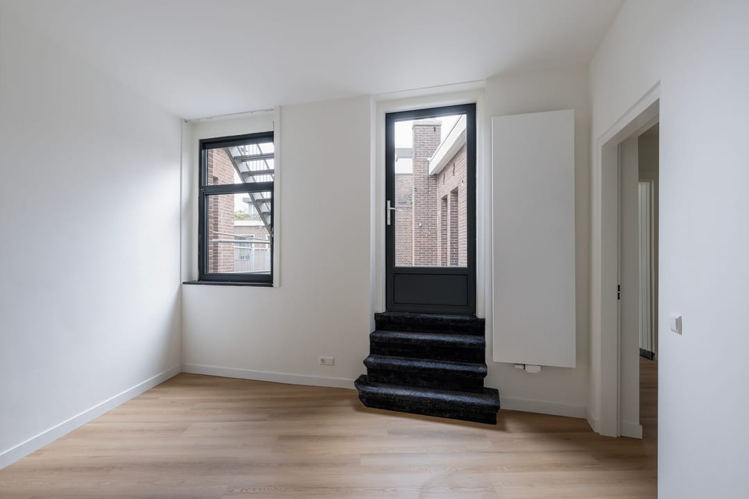 Foto 23 van Lloydstraat 43