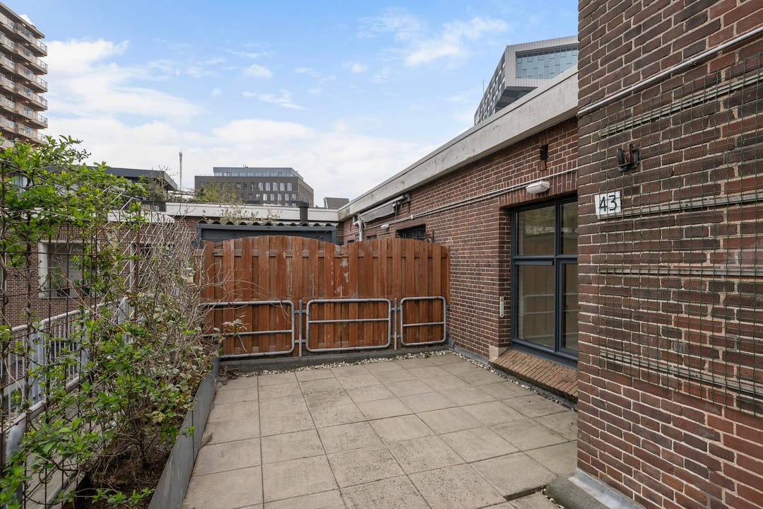 Foto 32 van Lloydstraat 43