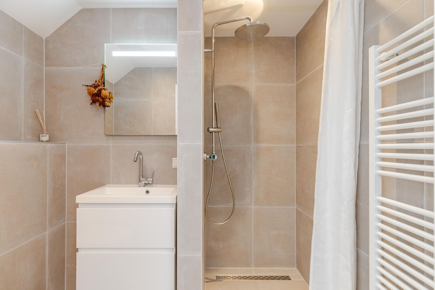 Foto 44 van Molenlaan 250