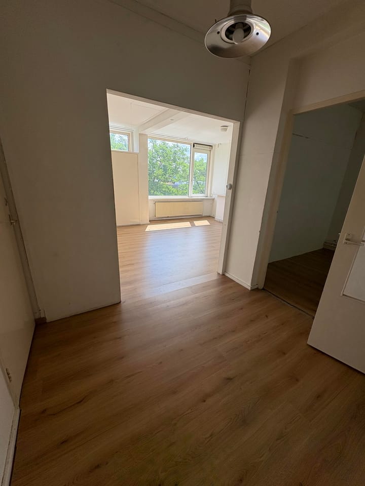 Foto 4 van Zuidplein 104-E