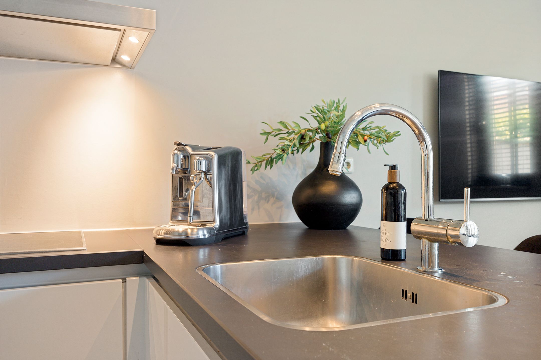 Spacious Move-in Ready Home in Popular De Laares Neighborhood — 19