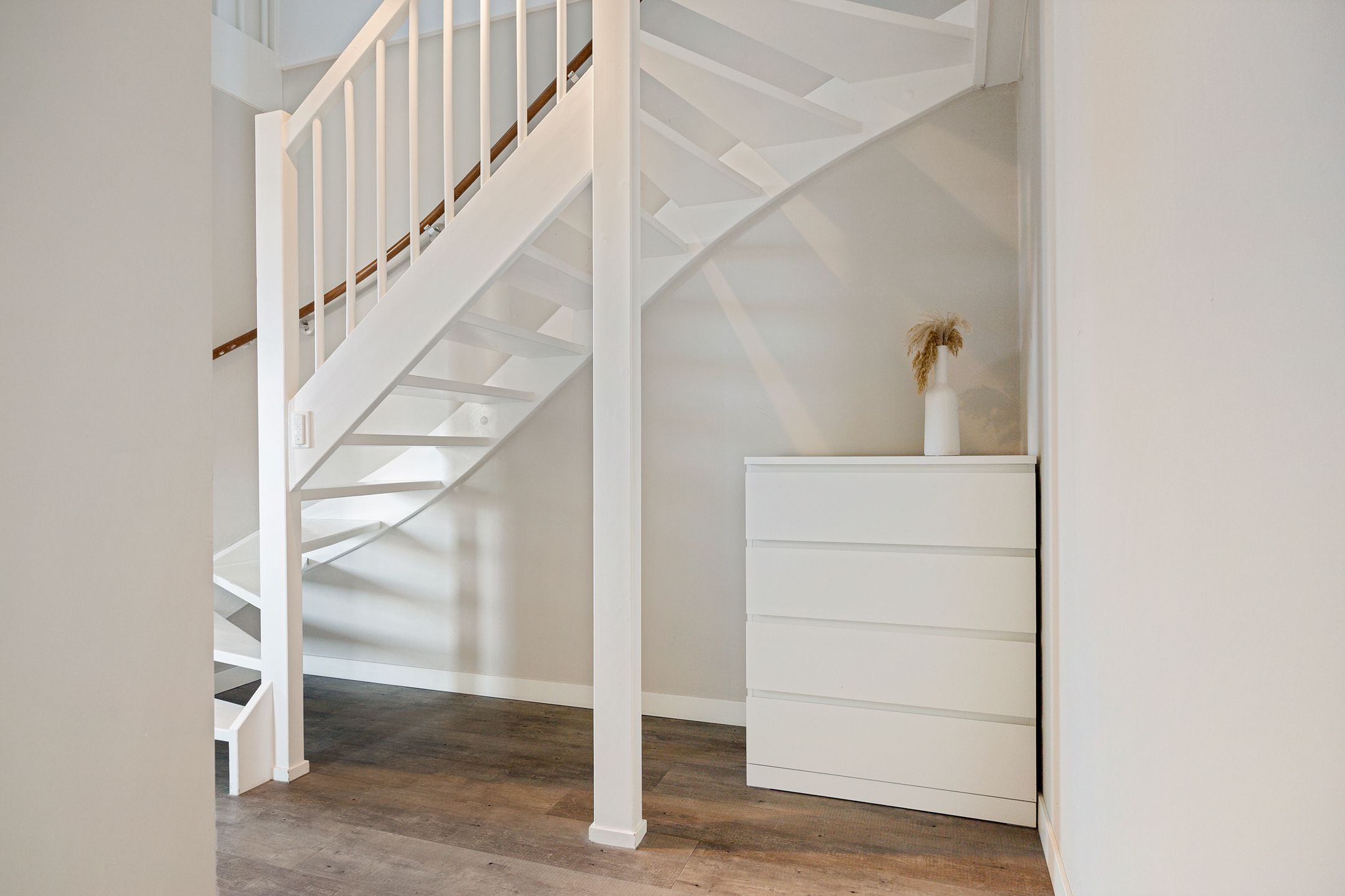 Spacious Move-in Ready Home in Popular De Laares Neighborhood — 22