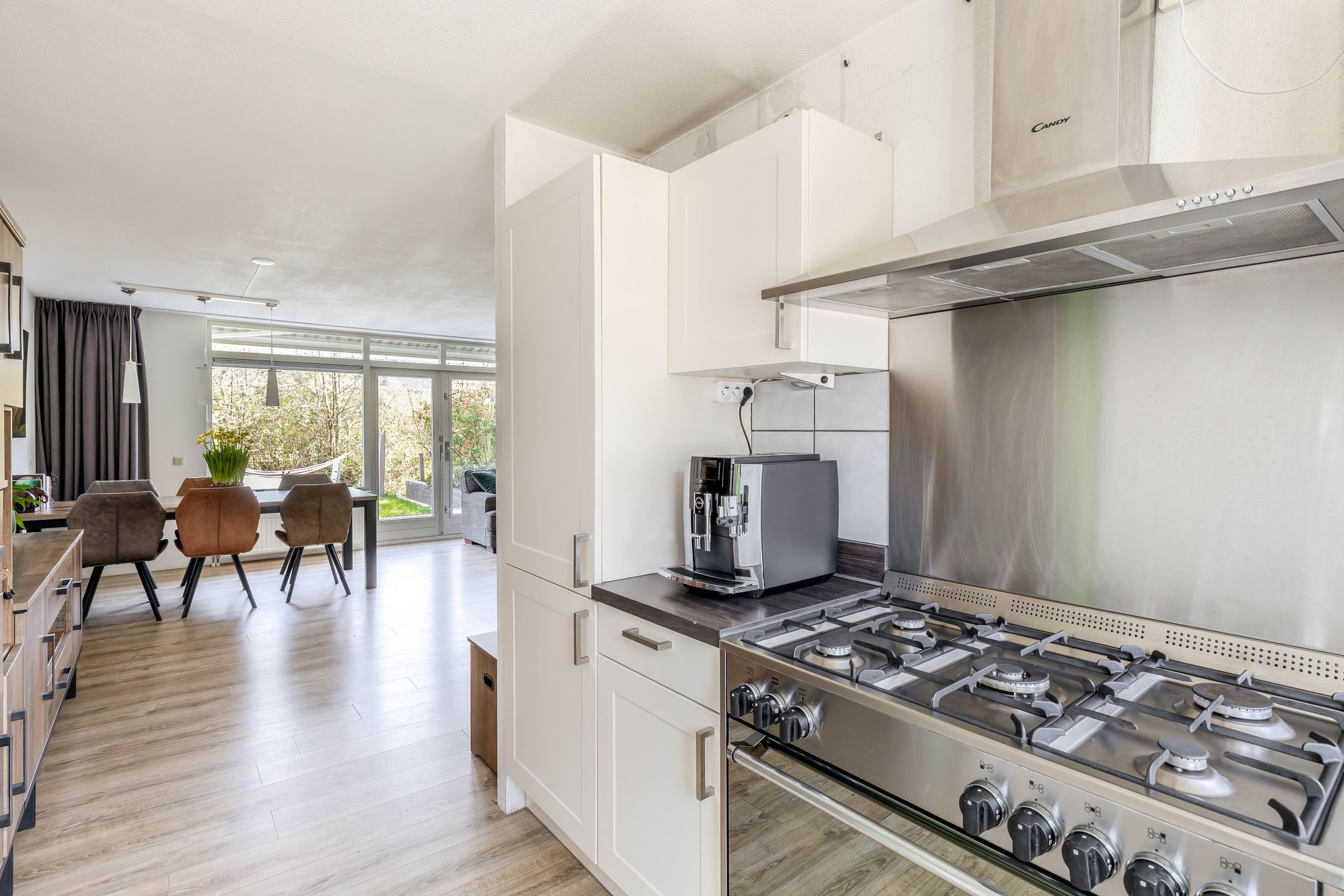 Foto 15 van Damhertstraat 42