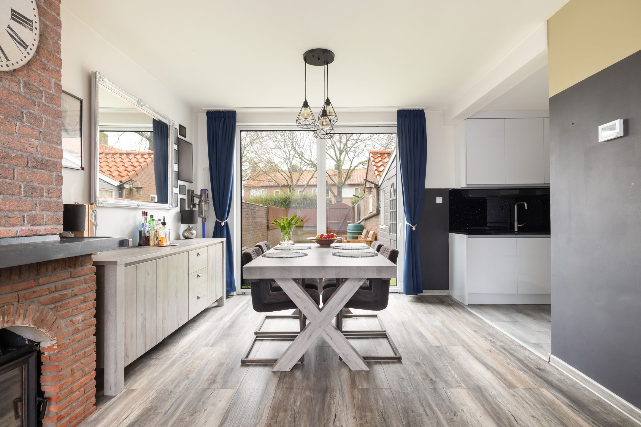 Photo 12 of Johan Willem Frisostraat 9