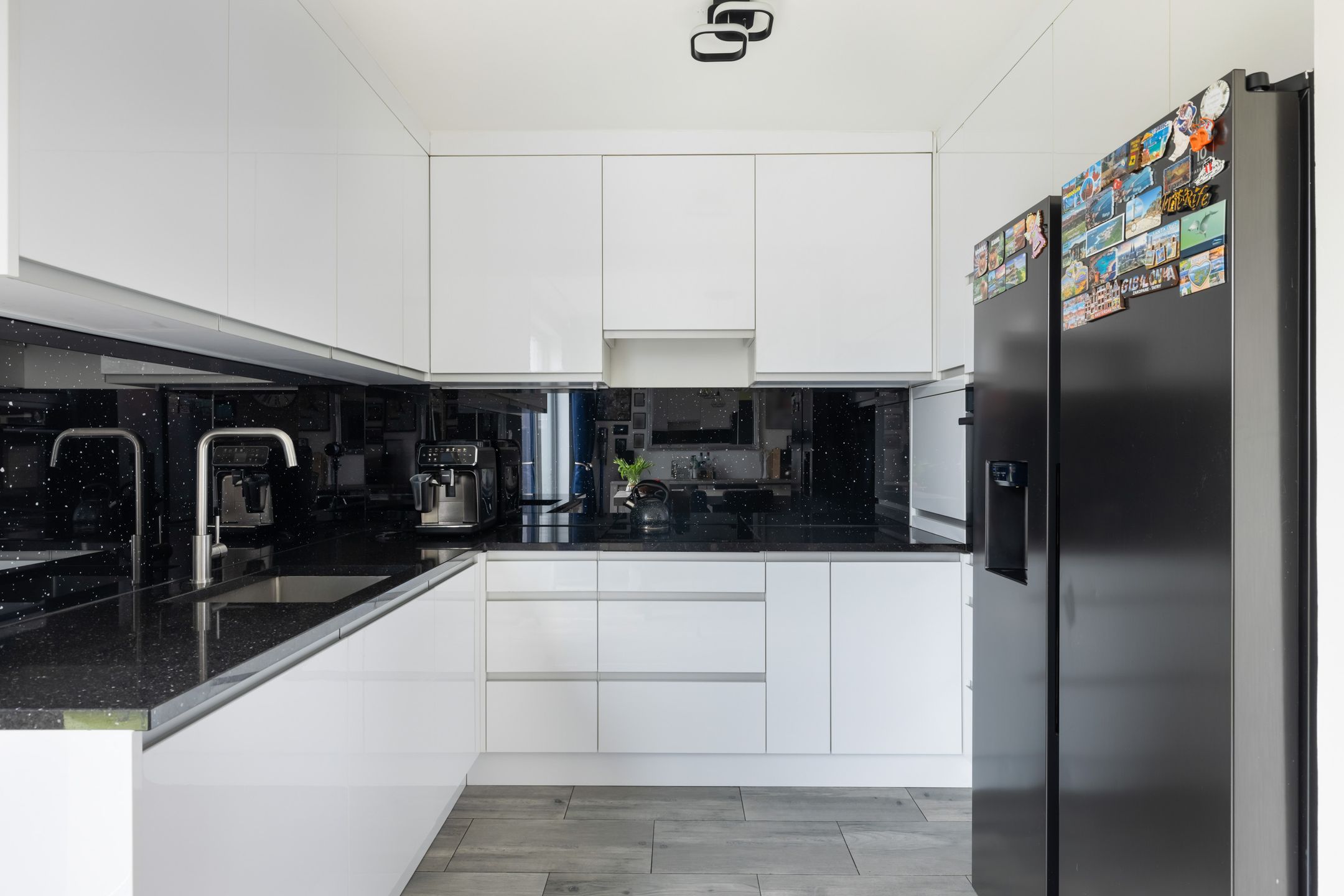 Photo 15 of Johan Willem Frisostraat 9