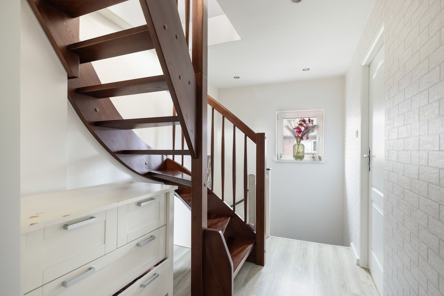 Photo 25 of Johan Willem Frisostraat 9