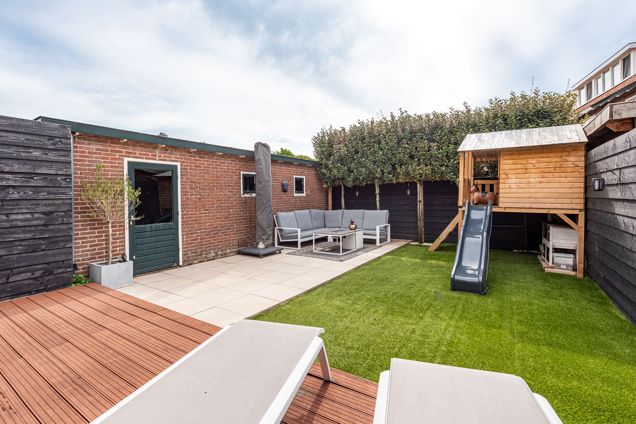 Spacious corner home with south-facing garden and garage in Loosdrecht — 12