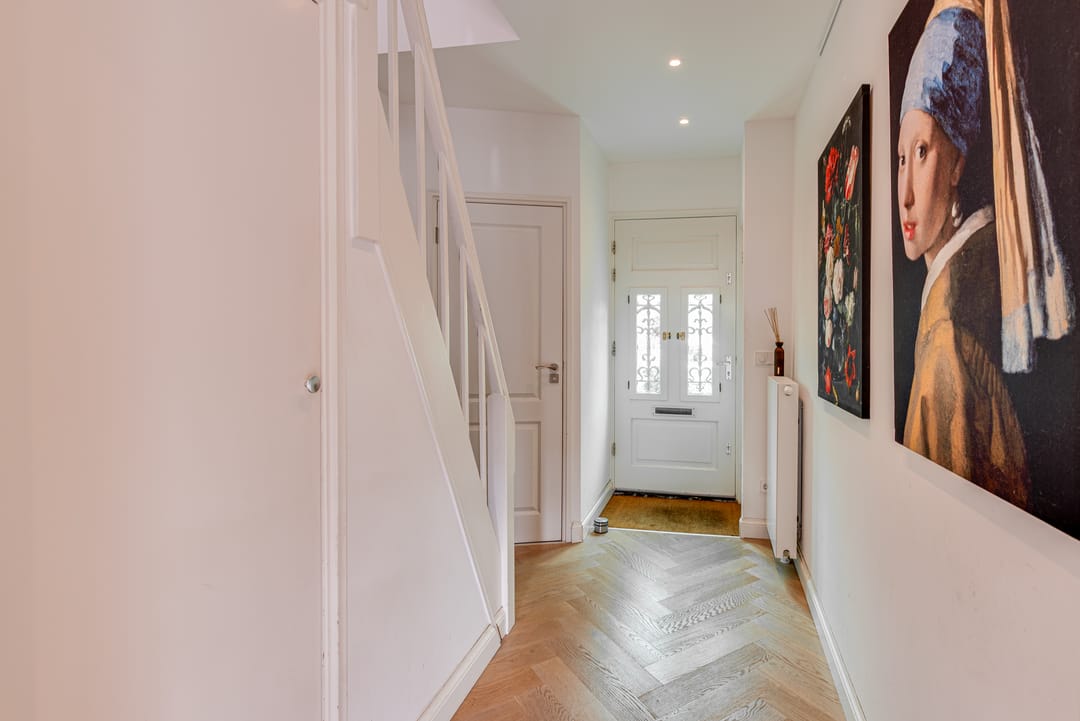 Spacious corner home with south-facing garden and garage in Loosdrecht — 16