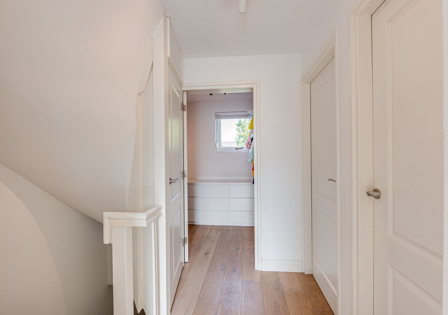 Spacious corner home with south-facing garden and garage in Loosdrecht — 25