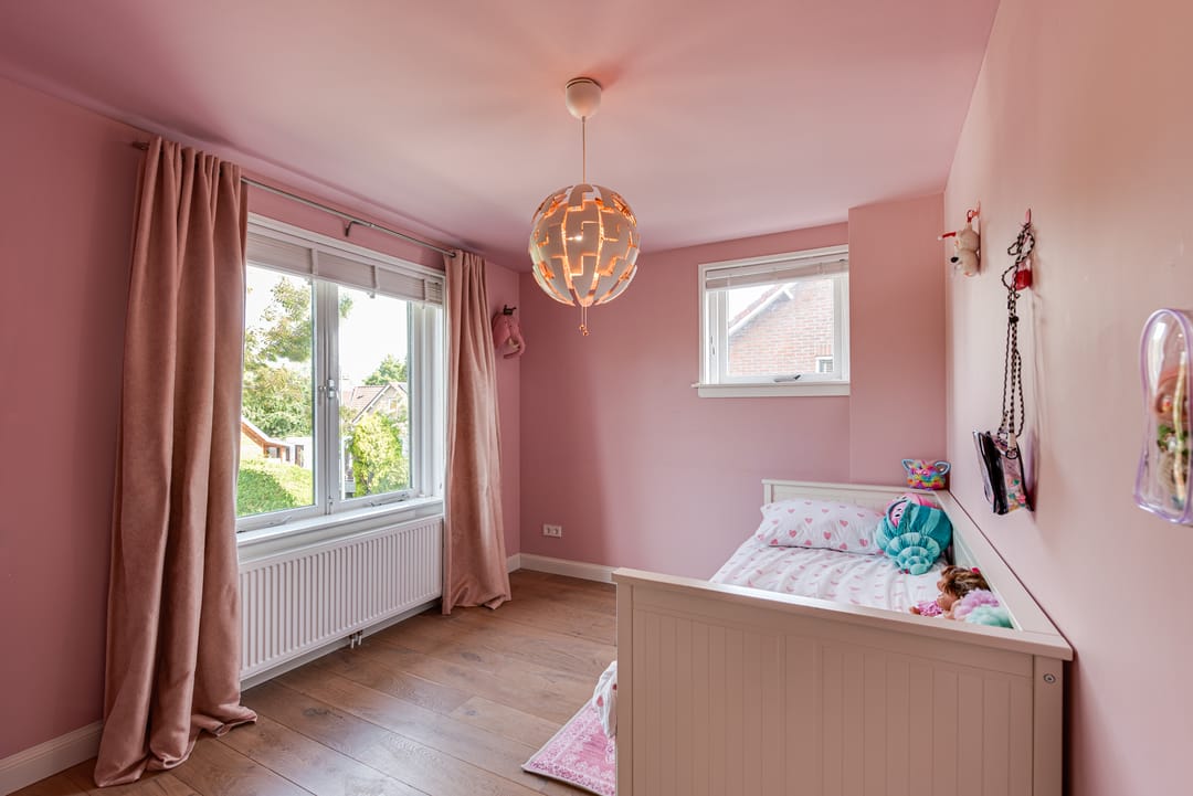 Spacious corner home with south-facing garden and garage in Loosdrecht — 26