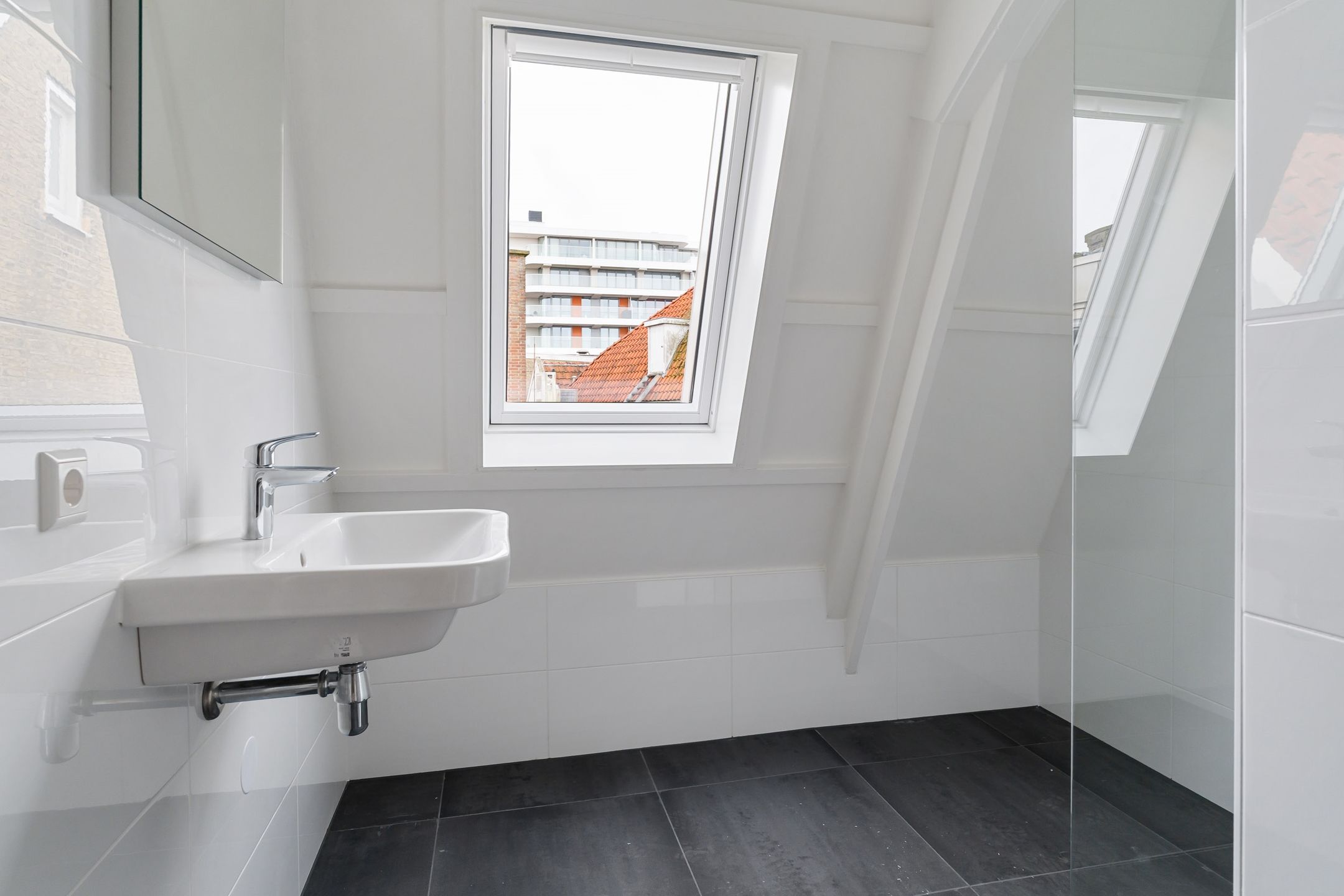 Foto 15 van Weaze 24