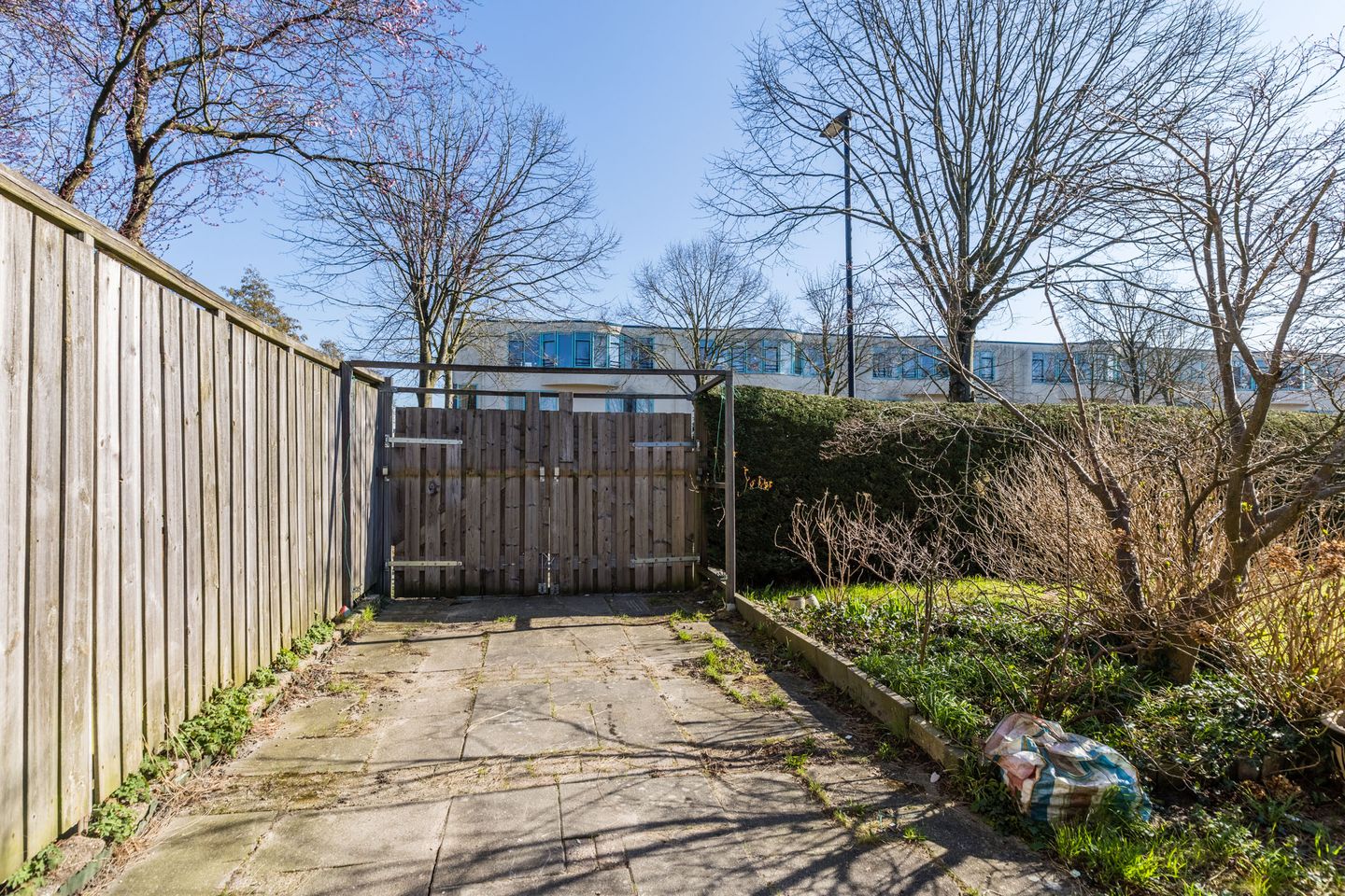 Spacious corner home with garden, roof terrace, and garage in Voordorp — 17