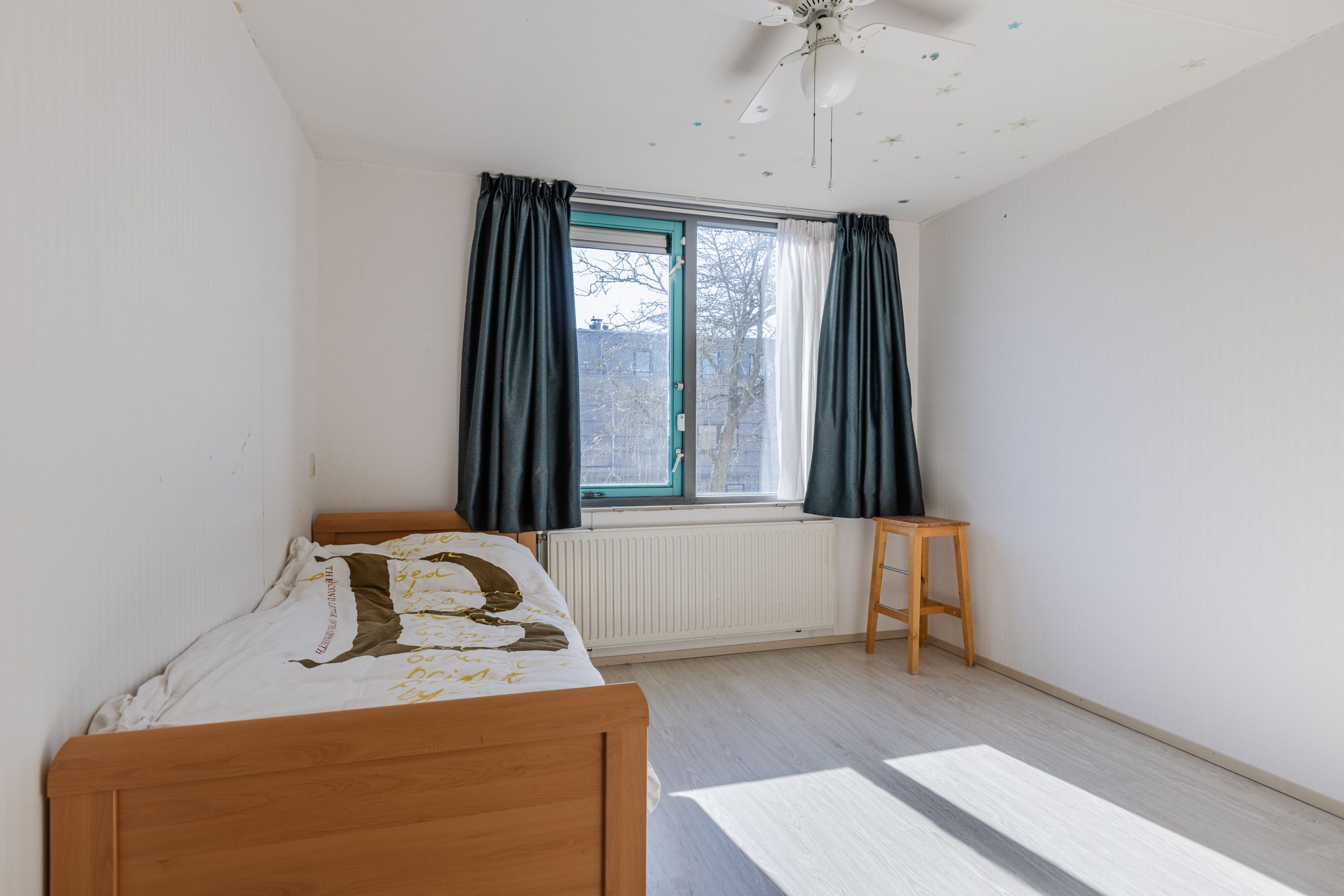Spacious corner home with garden, roof terrace, and garage in Voordorp — 33