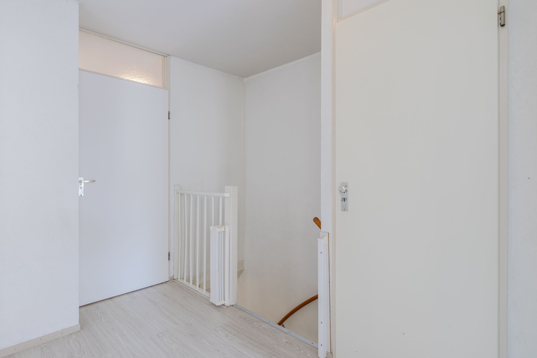 Spacious corner home with garden, roof terrace, and garage in Voordorp — 45