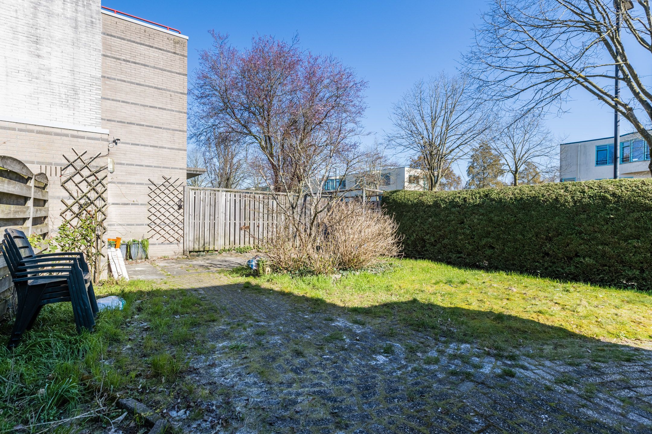 Spacious corner home with garden, roof terrace, and garage in Voordorp — 15