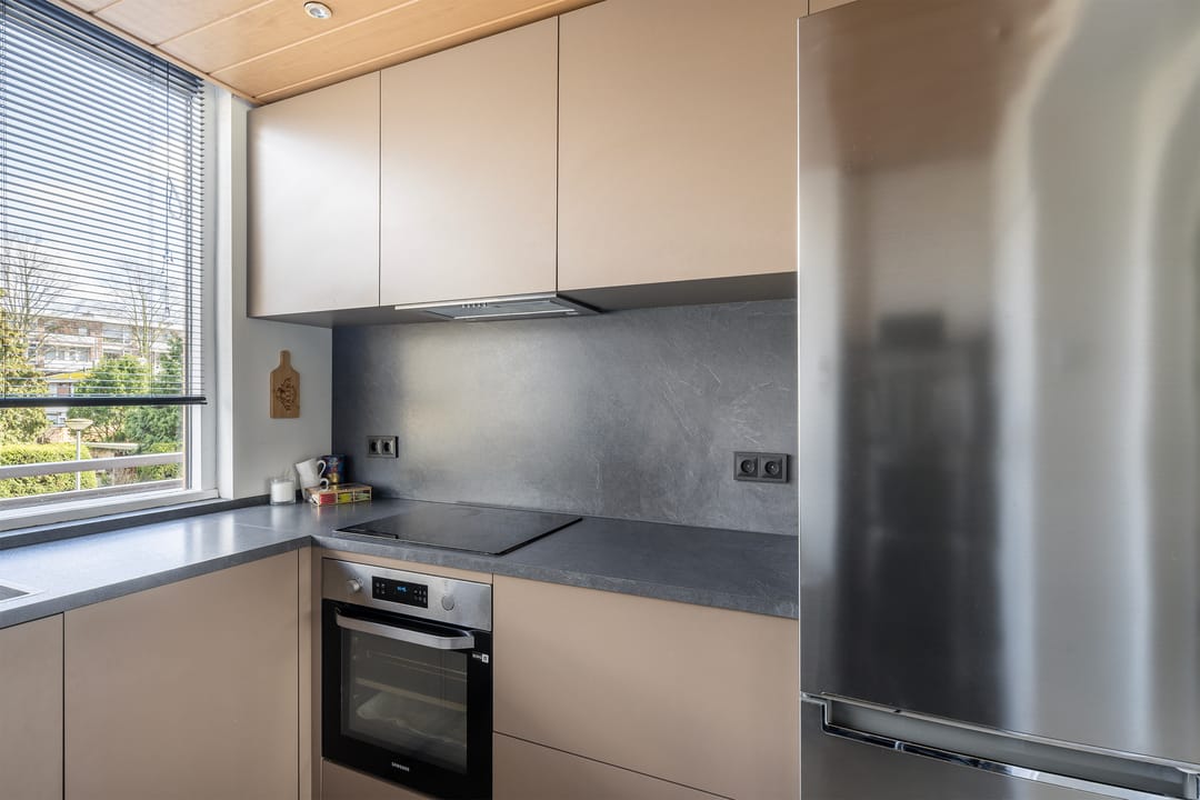 5-Room Maisonette with Sunny Balcony Near Nature — 22