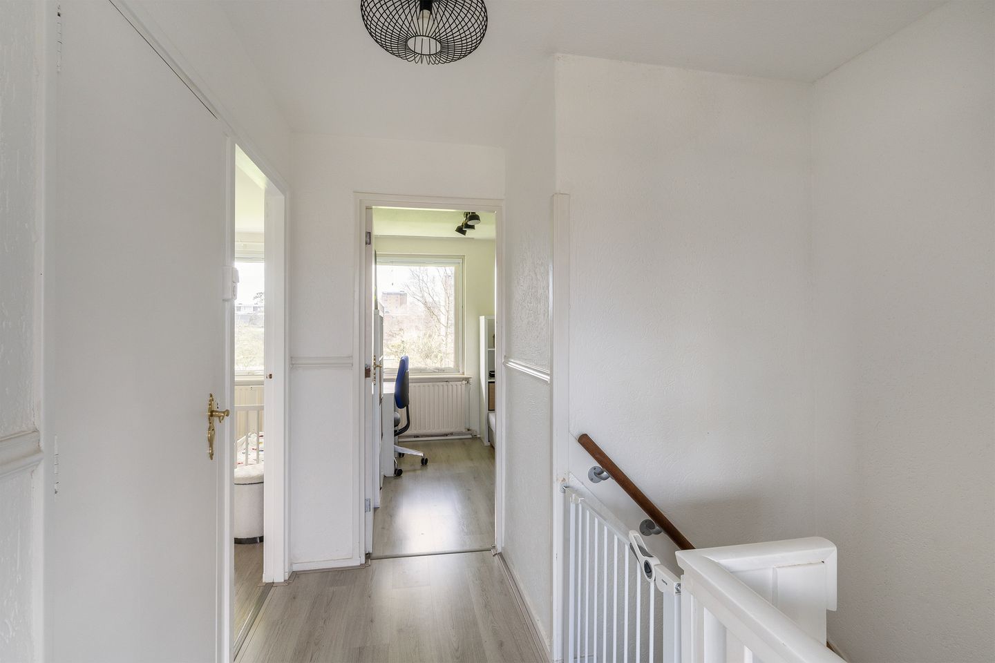5-Room Maisonette with Sunny Balcony Near Nature — 25