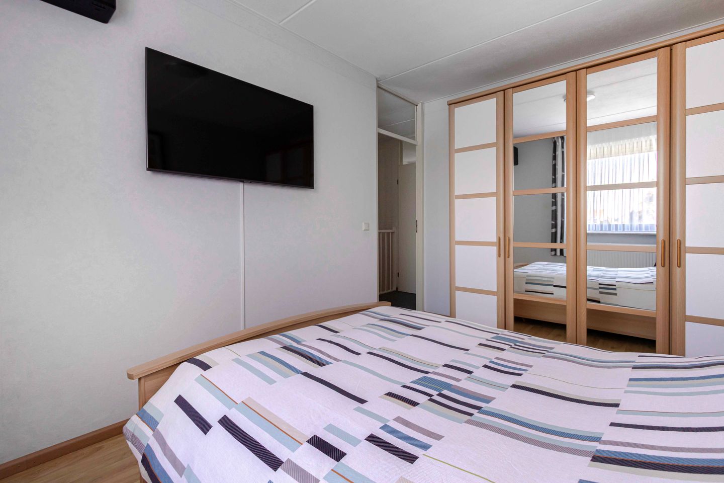 Foto 19 van Mgr. Feronlaan 106