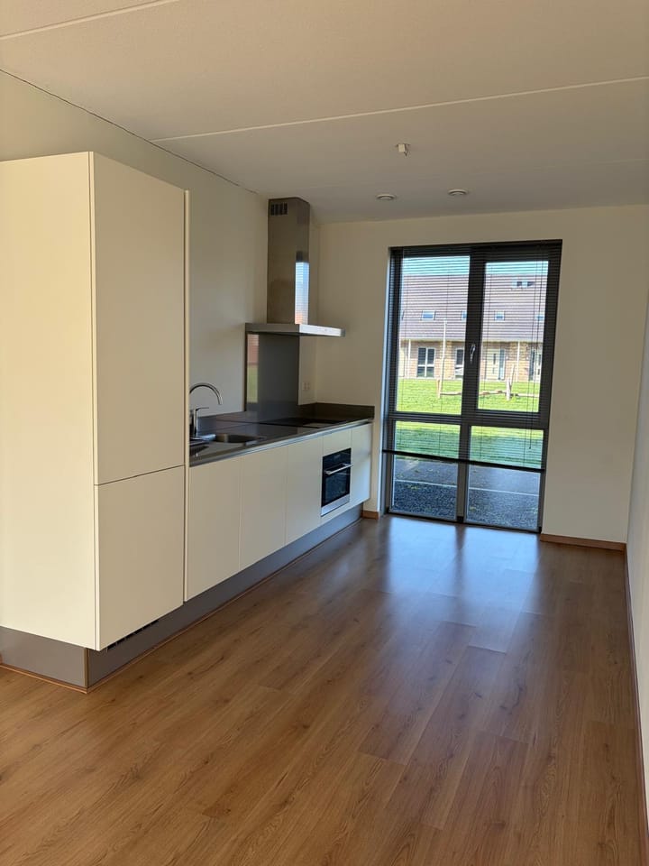 Photo 4 of Van Wijnbergenstraat 35