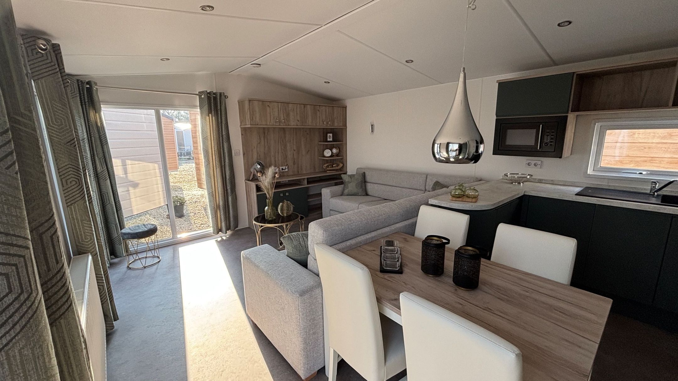 2-bedroom freehold villa in Burgh-Haamstede — photo 3 of 5