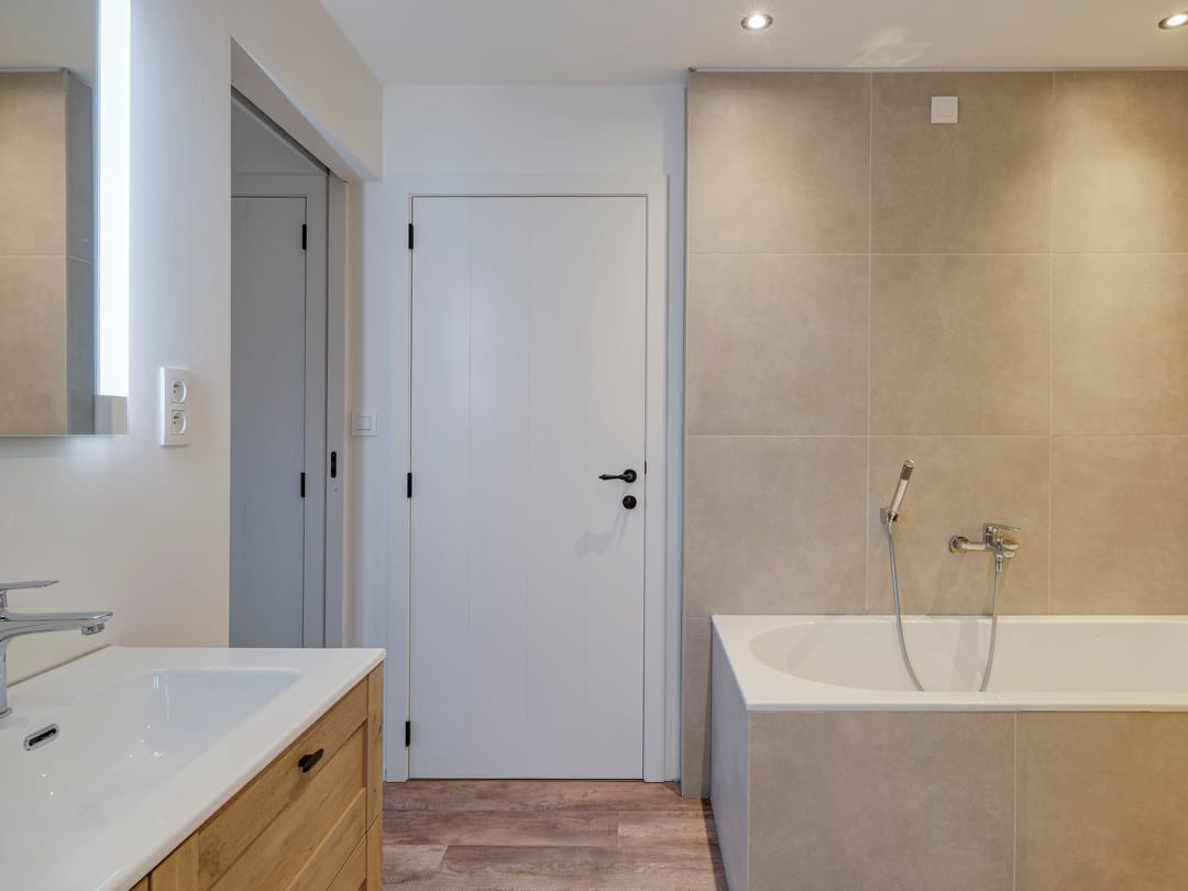 Renovated Detached Family Villa with 4 Bedrooms in Green Hechtel — 16