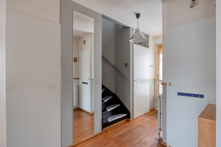 Photo 4 of Mina Krusemanstraat 16