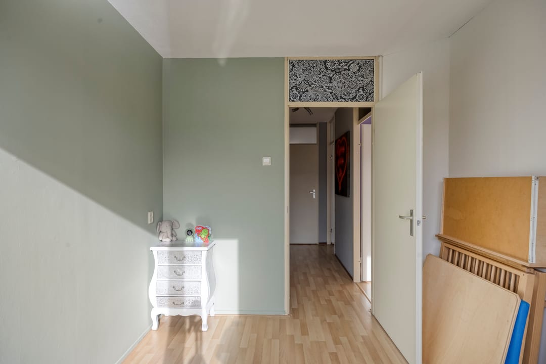 Spacious Family Home with Extended Living Room and Sunny Southwest Garden in Klapwijk — 23