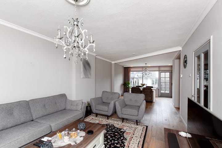 Photo 3 of Jan van de Cappellestraat 12