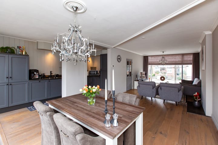 Photo 5 of Jan van de Cappellestraat 12