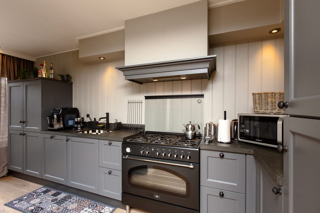 Photo 8 of Jan van de Cappellestraat 12