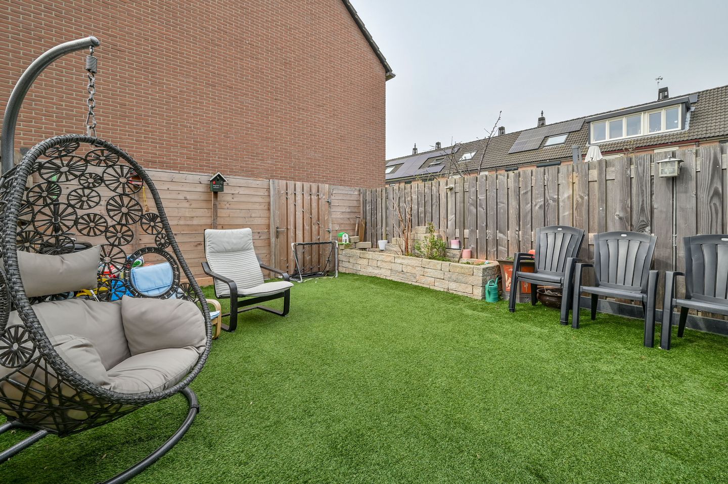 Renovated Terraced House with Garden Room and Southwest Garden — 29