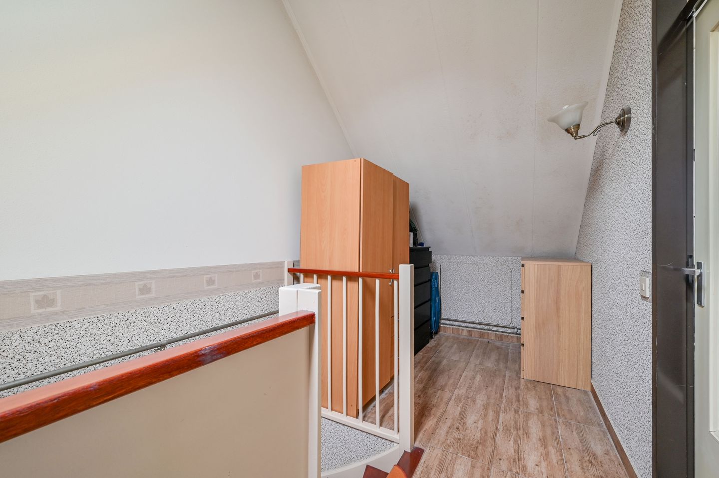 Renovated Terraced House with Garden Room and Southwest Garden — 25