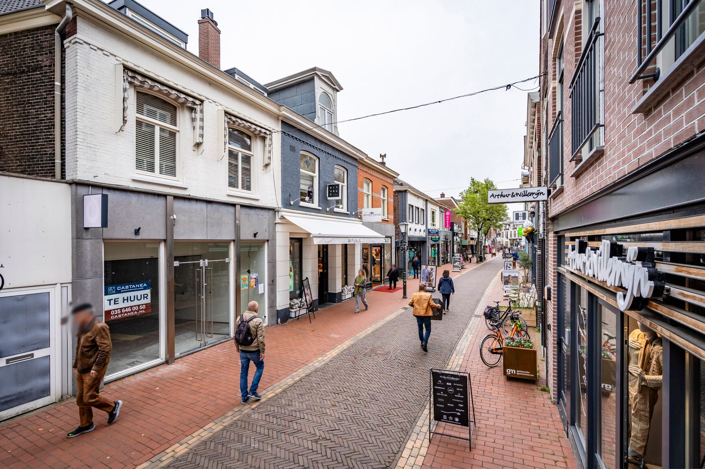 Bekijk foto 2 van Nassaulaan 30