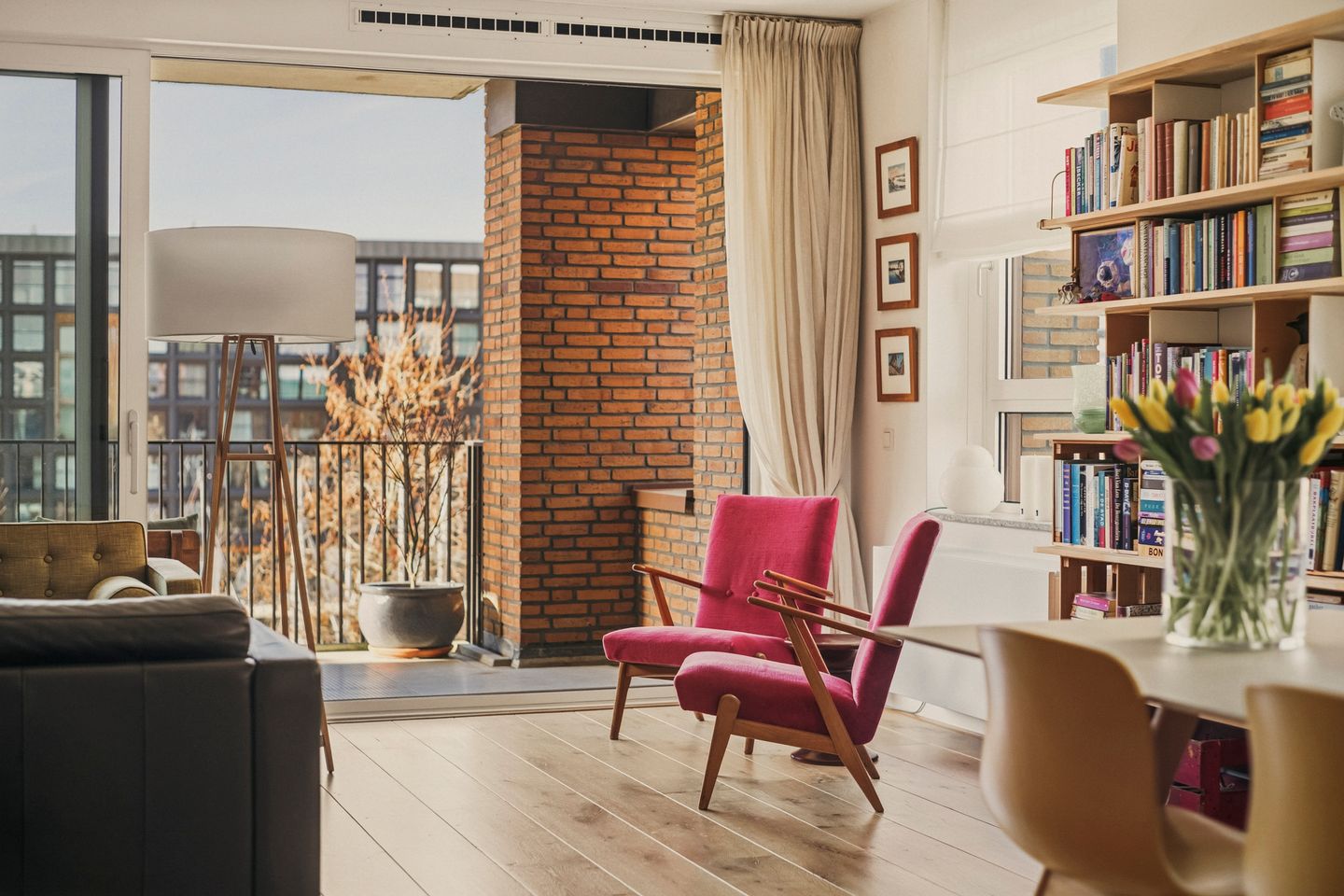 Spacious corner apartment with harbor views in IJburg — 14