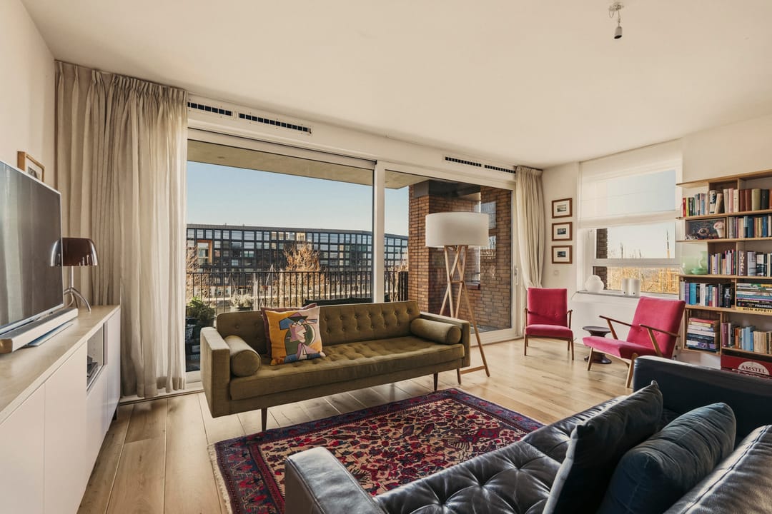 Spacious corner apartment with harbor views in IJburg — 17