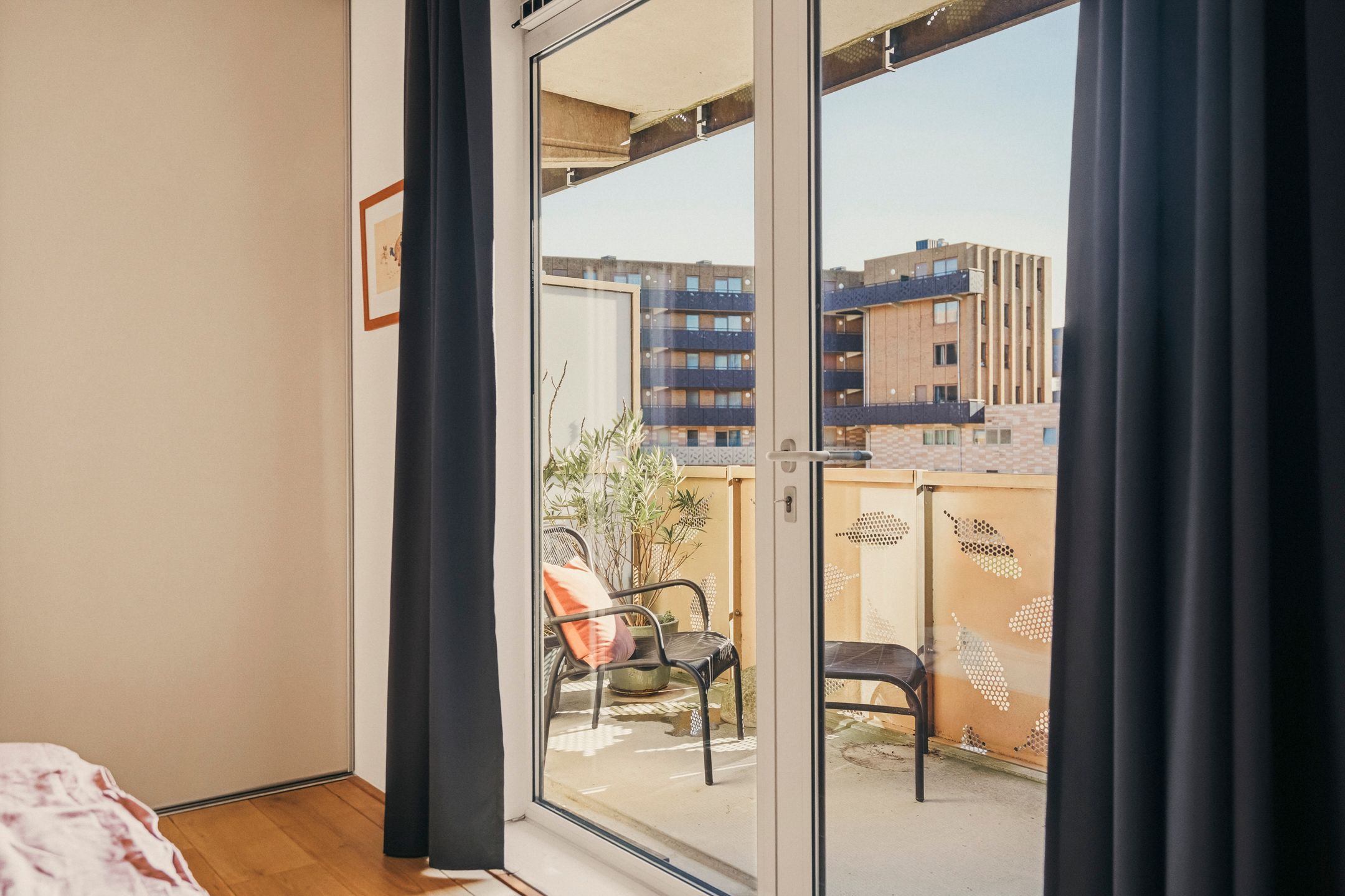 Spacious corner apartment with harbor views in IJburg — 39