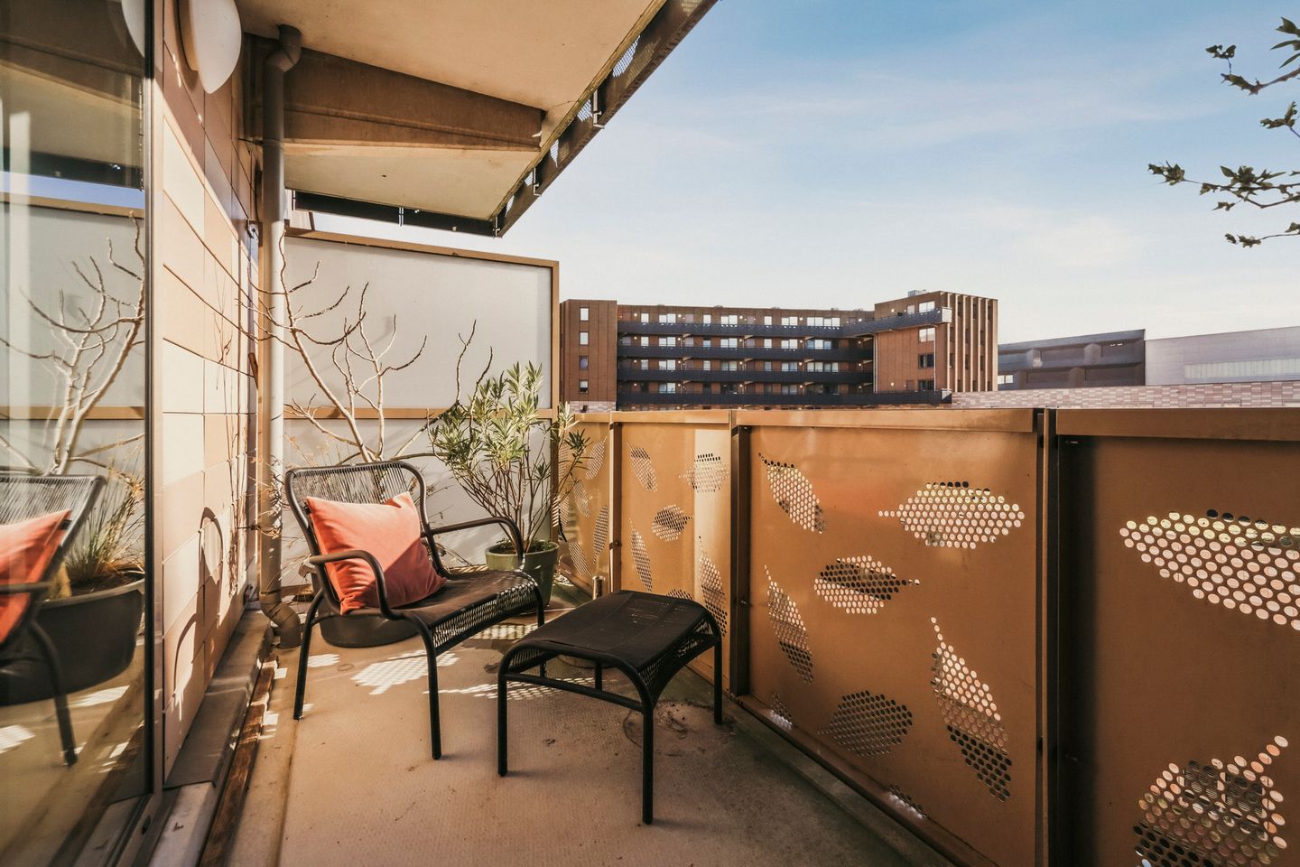 Spacious corner apartment with harbor views in IJburg — 40