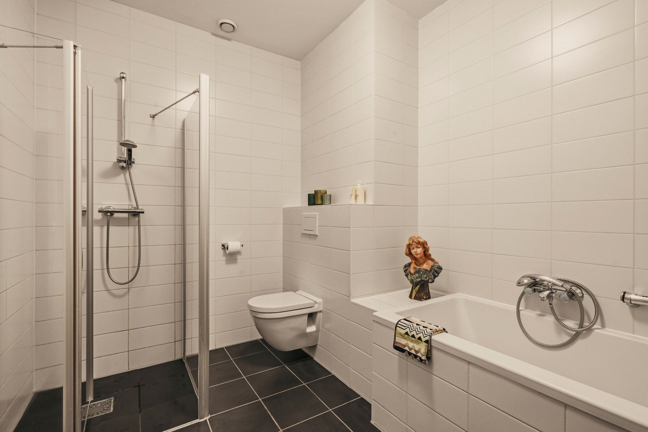 Spacious corner apartment with harbor views in IJburg — 45