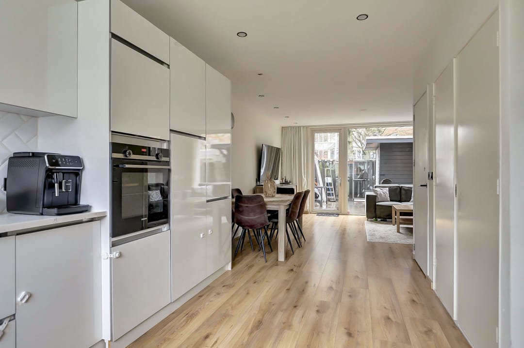 Modern terraced house with 3 bedrooms in child-friendly Zaandam neighborhood — 16