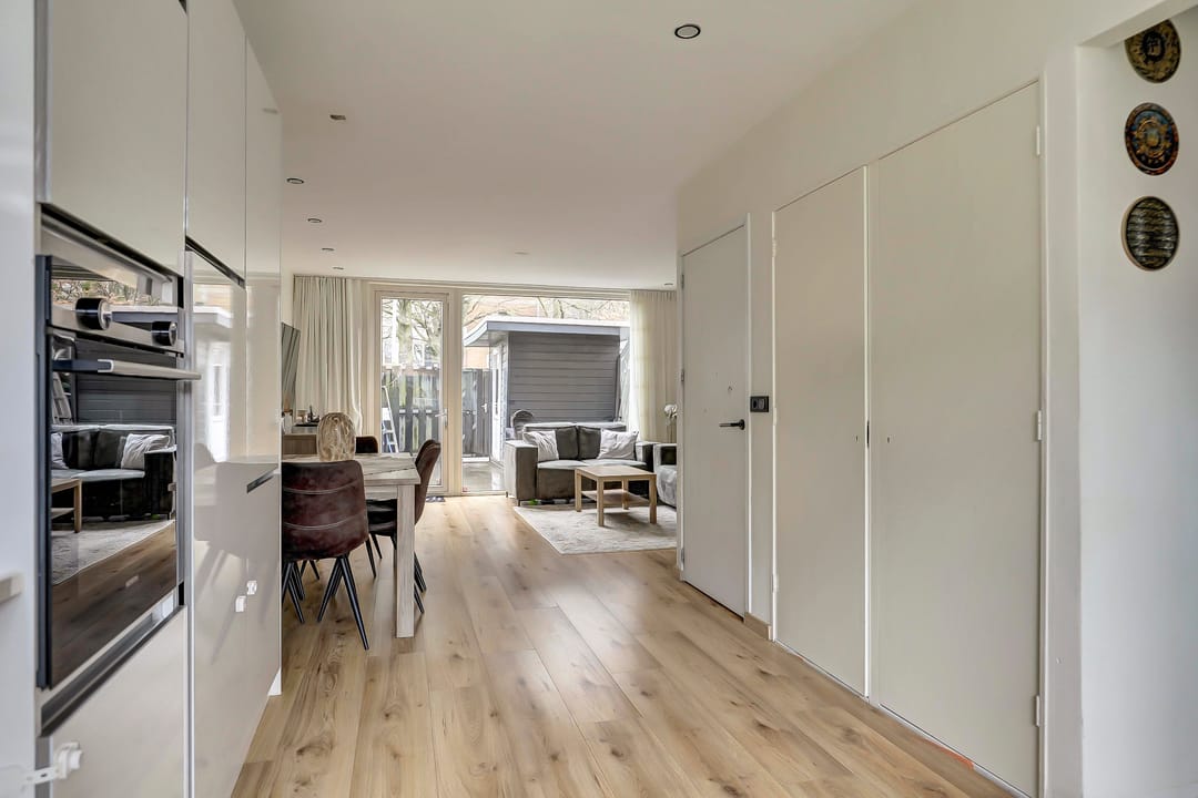 Modern terraced house with 3 bedrooms in child-friendly Zaandam neighborhood — 17