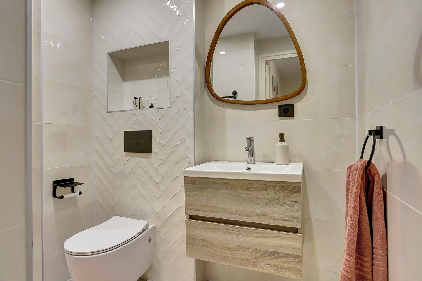 Modern terraced house with 3 bedrooms in child-friendly Zaandam neighborhood — 20