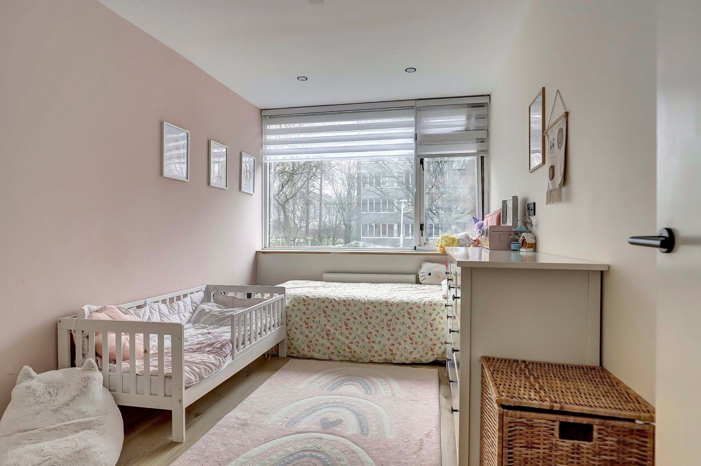 Modern terraced house with 3 bedrooms in child-friendly Zaandam neighborhood — 25