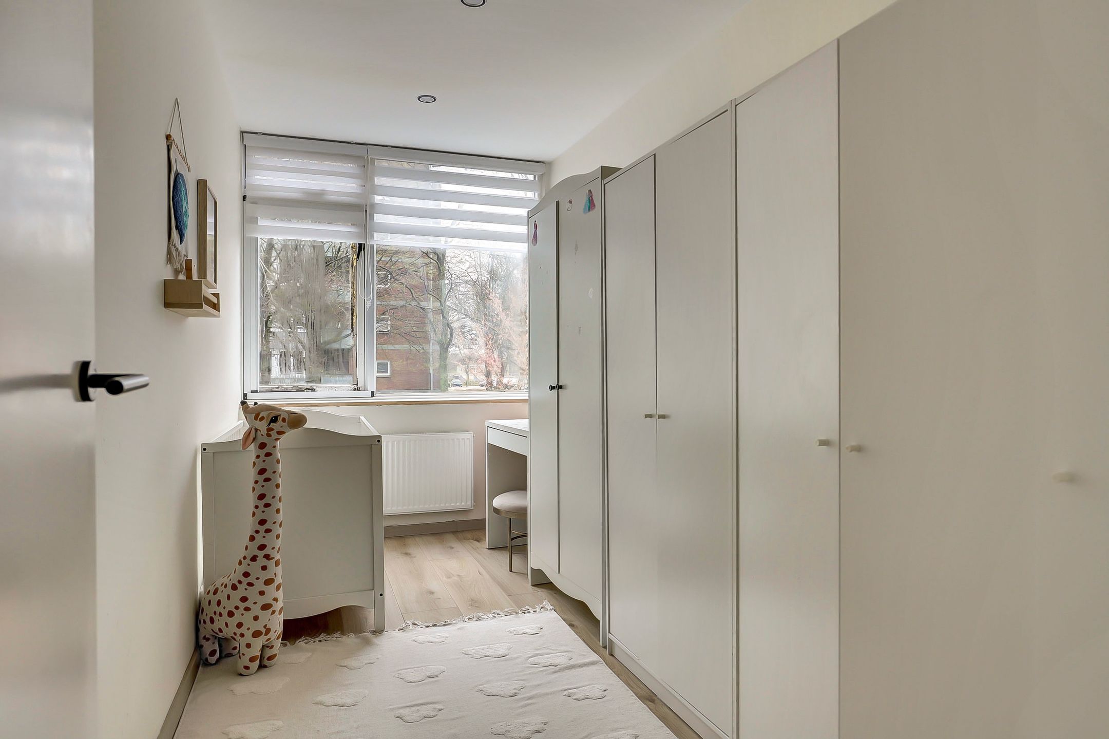 Modern terraced house with 3 bedrooms in child-friendly Zaandam neighborhood — 27