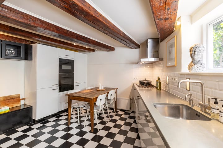 Photo 2 of Staalstraat 1