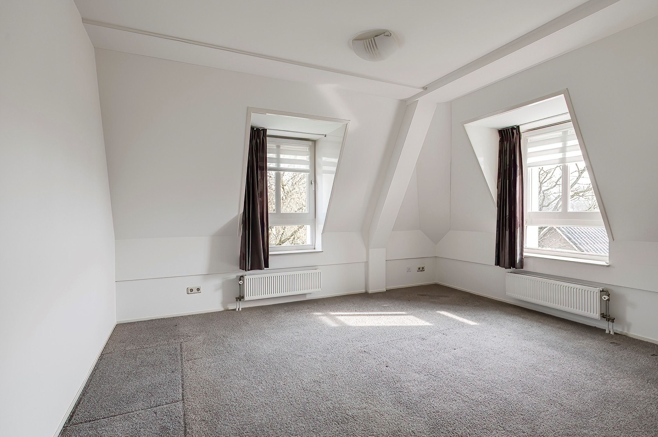 Foto 27 van Rijksstraatweg 37-D