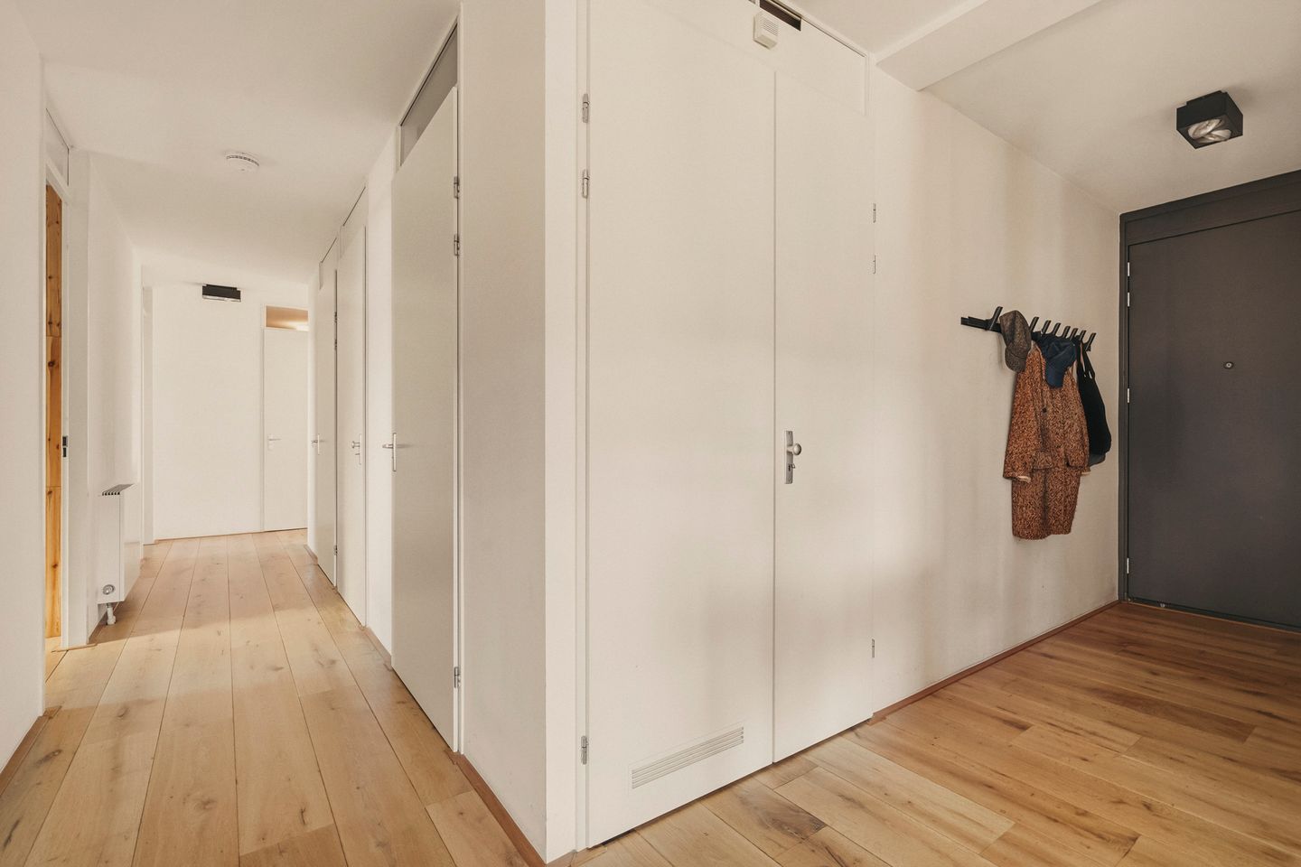 Spacious corner apartment with harbor views in IJburg — 29