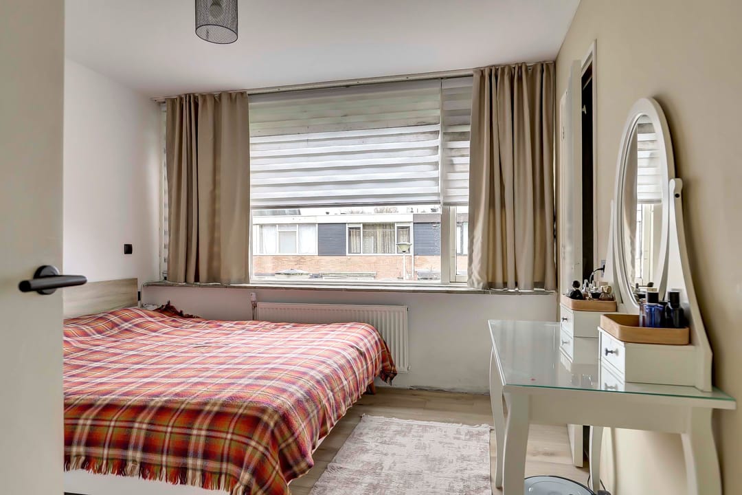 Modern terraced house with 3 bedrooms in child-friendly Zaandam neighborhood — 22