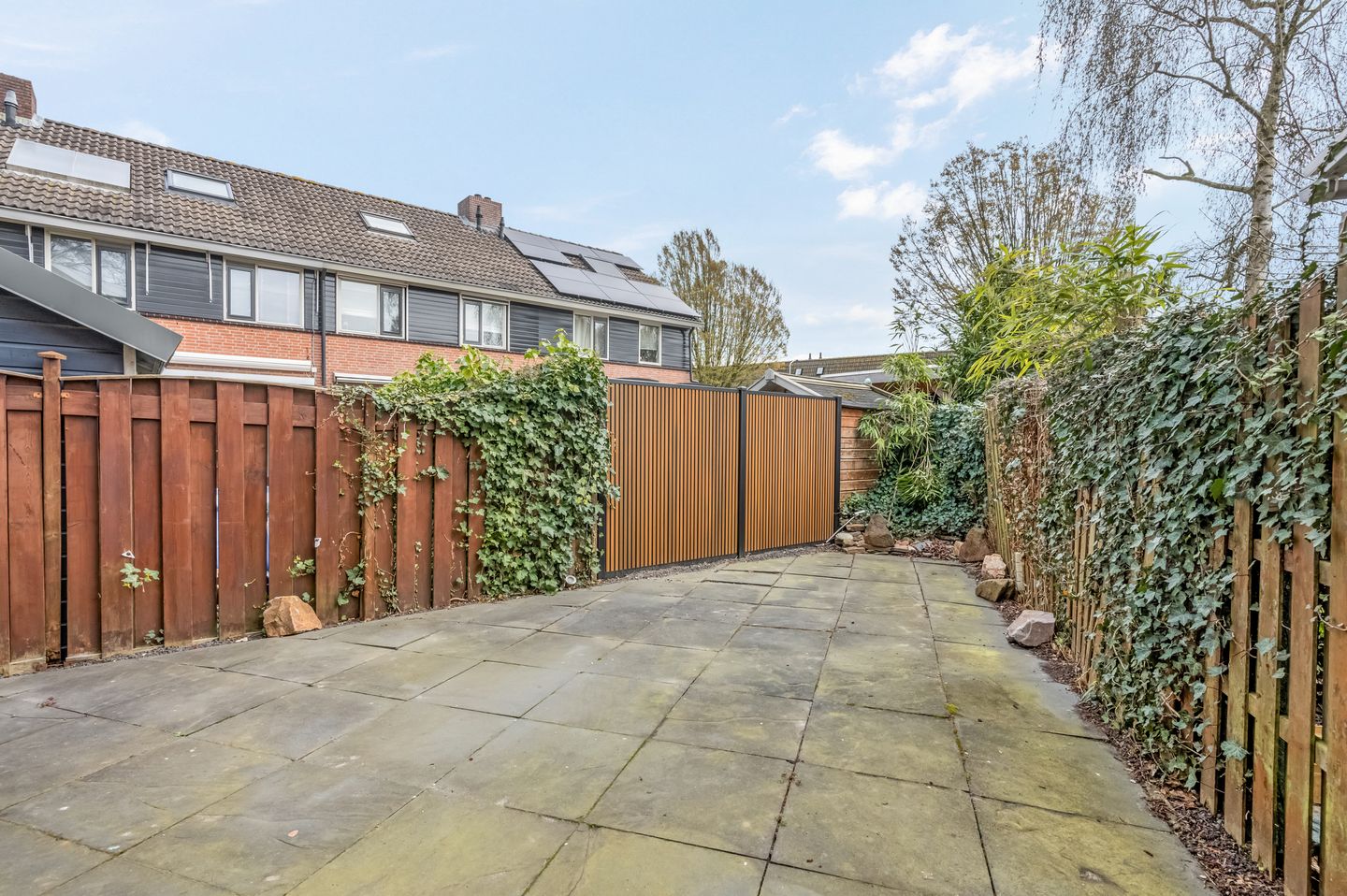 Photo 4 of Henriette Roland Holststraat 26