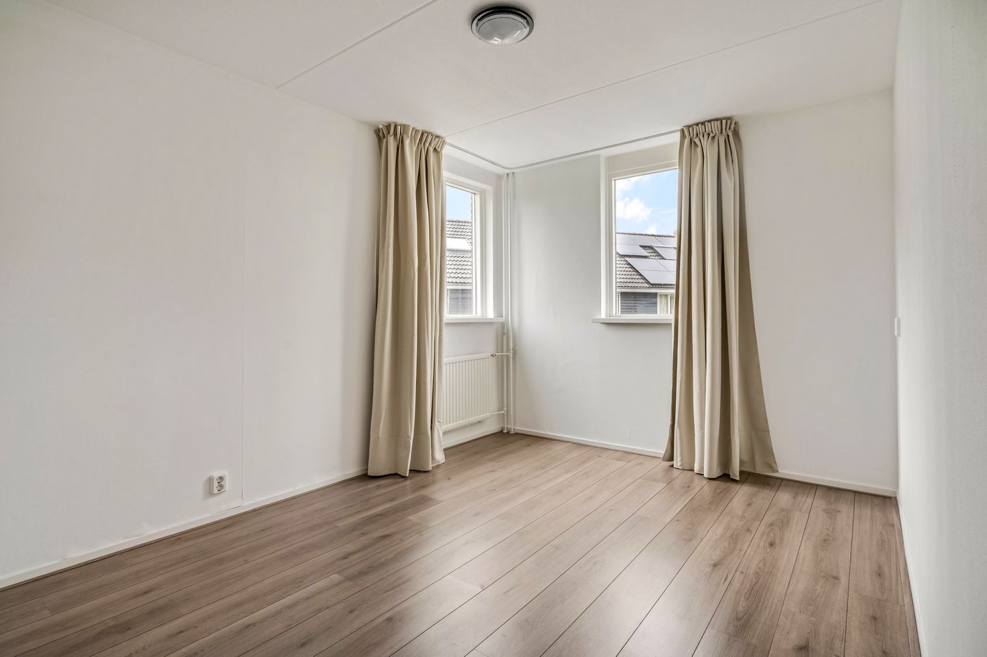 Photo 14 of Henriette Roland Holststraat 26