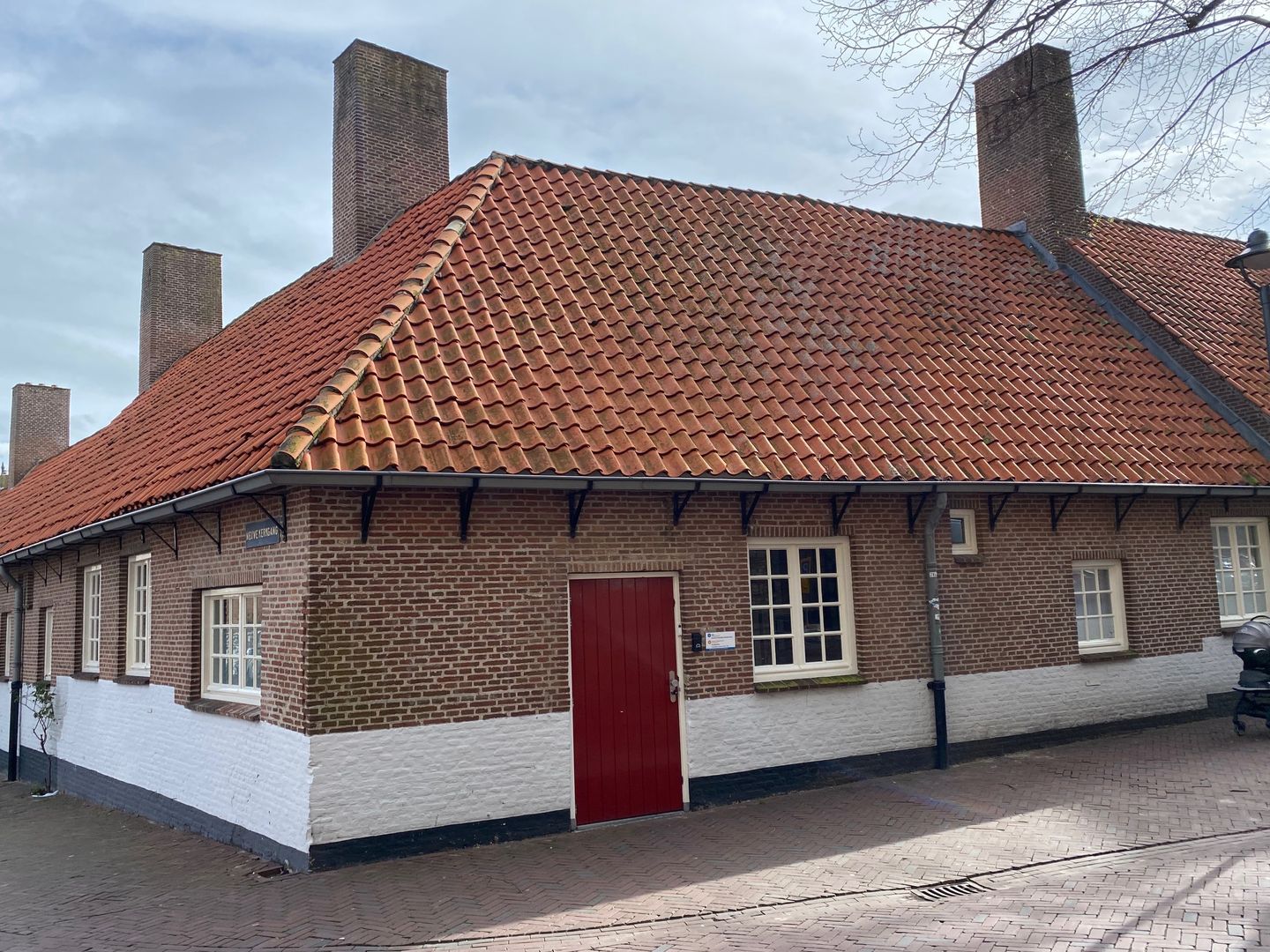 View photo 2 of Nieuwe Kerkgang 1